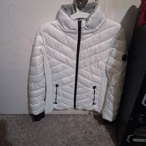 Women's White Quilted Packable Jacket
